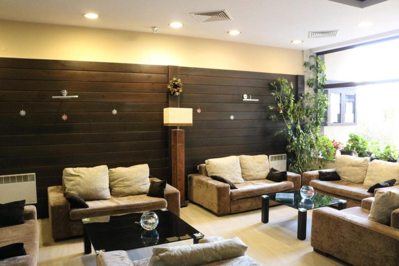 Private Apartments In Alpine Lodge Bansko Bagian luar foto