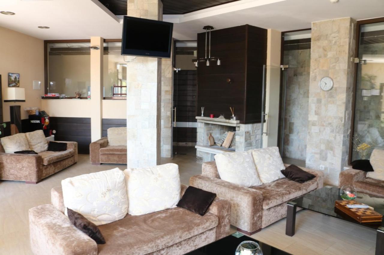 Private Apartments In Alpine Lodge Bansko Bagian luar foto