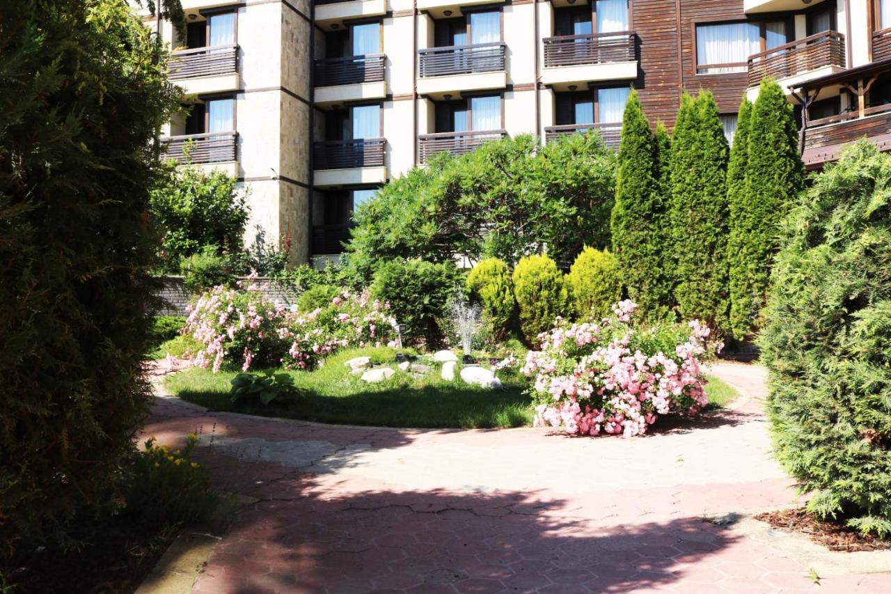 Private Apartments In Alpine Lodge Bansko Bagian luar foto