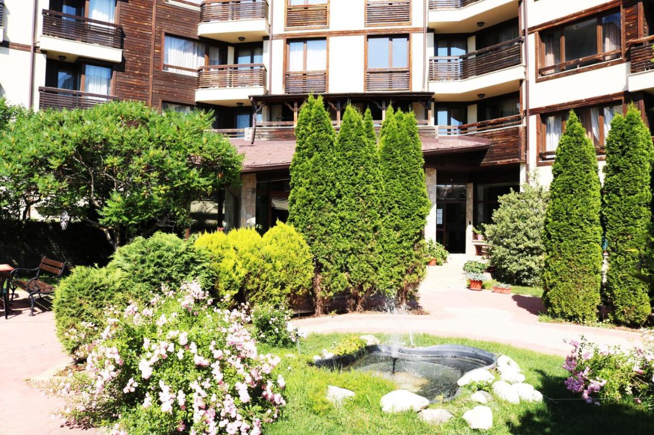 Private Apartments In Alpine Lodge Bansko Bagian luar foto