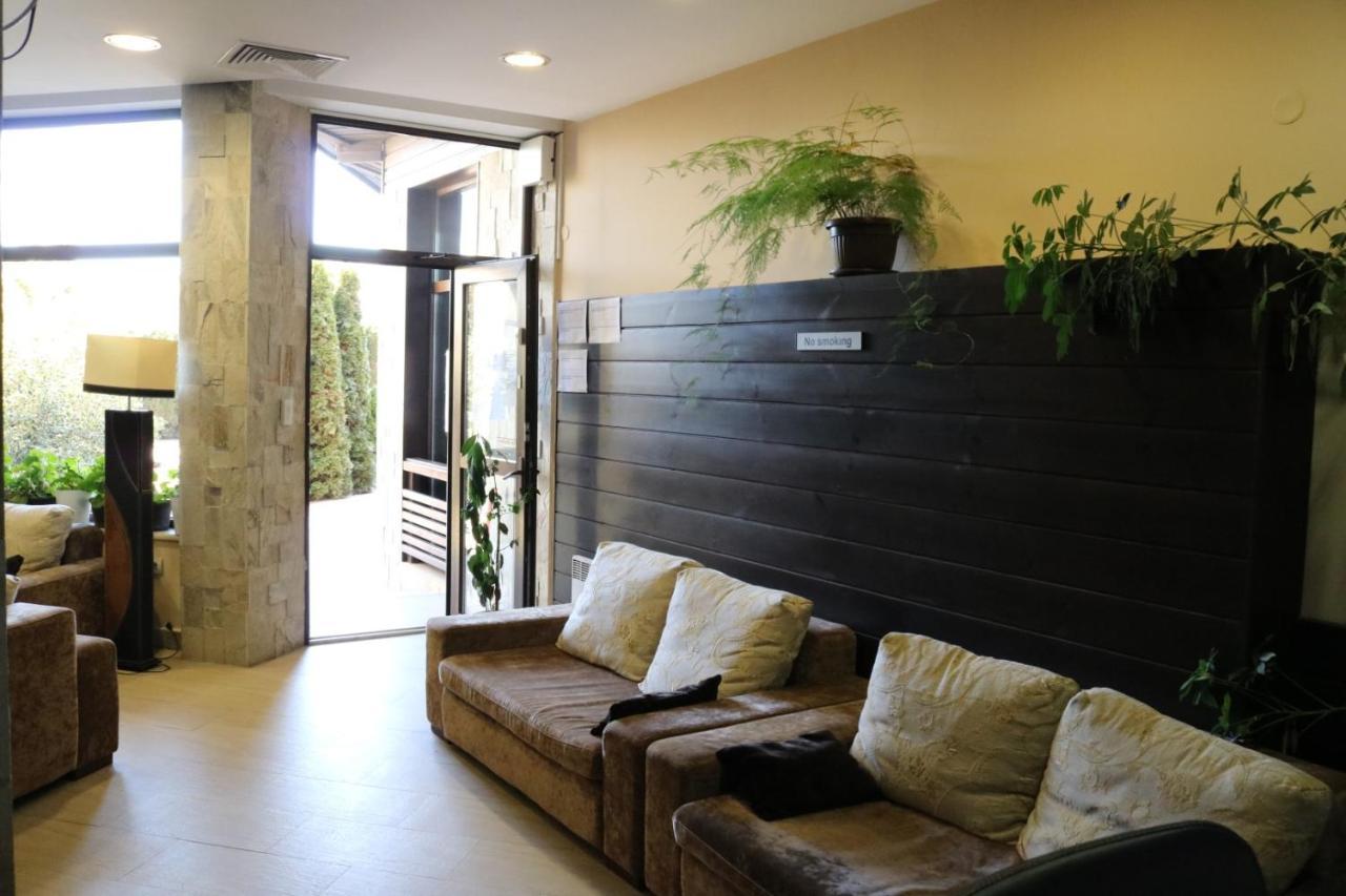 Private Apartments In Alpine Lodge Bansko Bagian luar foto