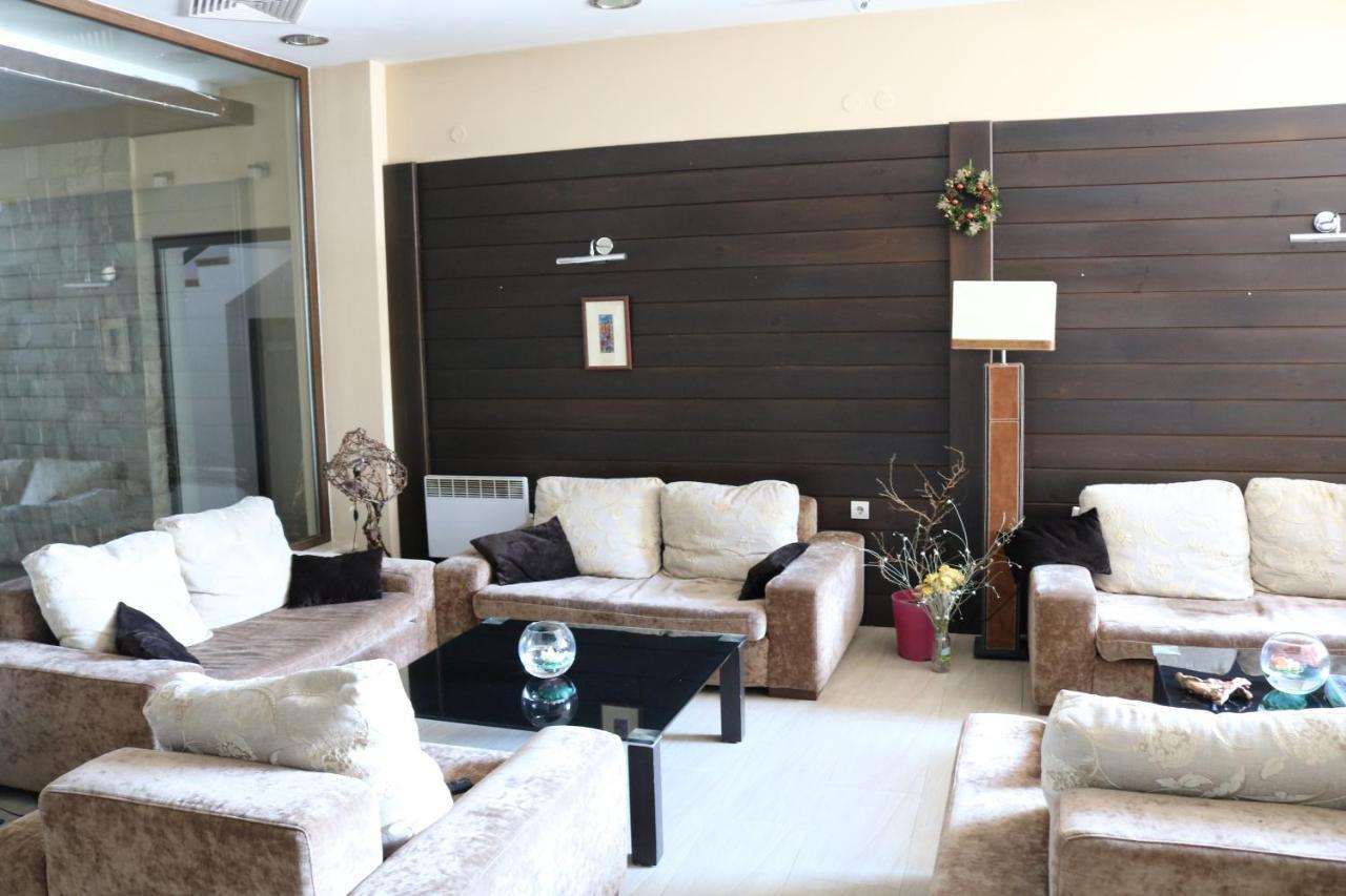 Private Apartments In Alpine Lodge Bansko Bagian luar foto